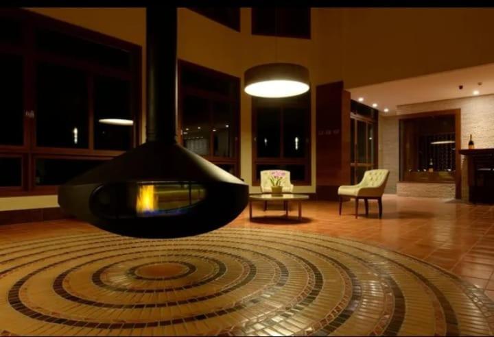 Suite Cond Vista Azul Em Pedra Azul - 多明戈斯马丁斯 外观 照片